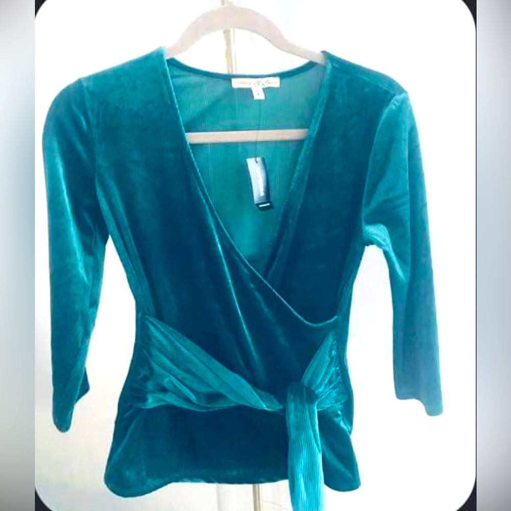 Express Top size small NWOT